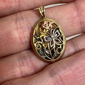 Michael Anthony 10K Yellow Rose White Gold “Live For Today” Tri-Color Pendant 2g